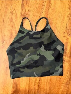 Women’s Old Navy Active Green Camo Crop Top